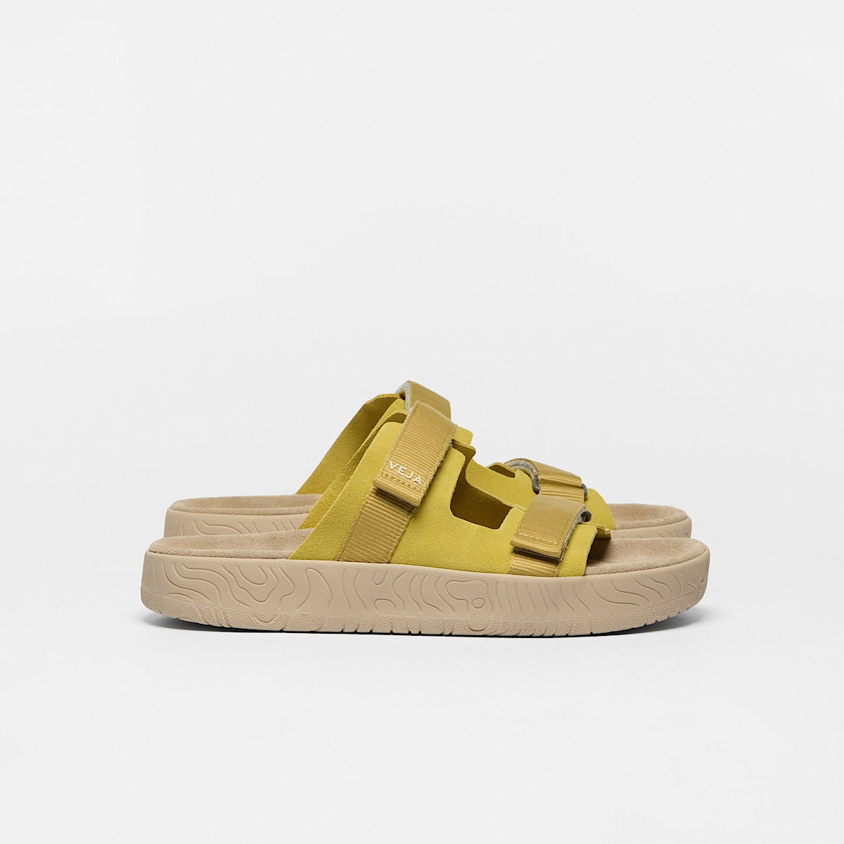VEJA Arpoador Suede Liquor Ocre