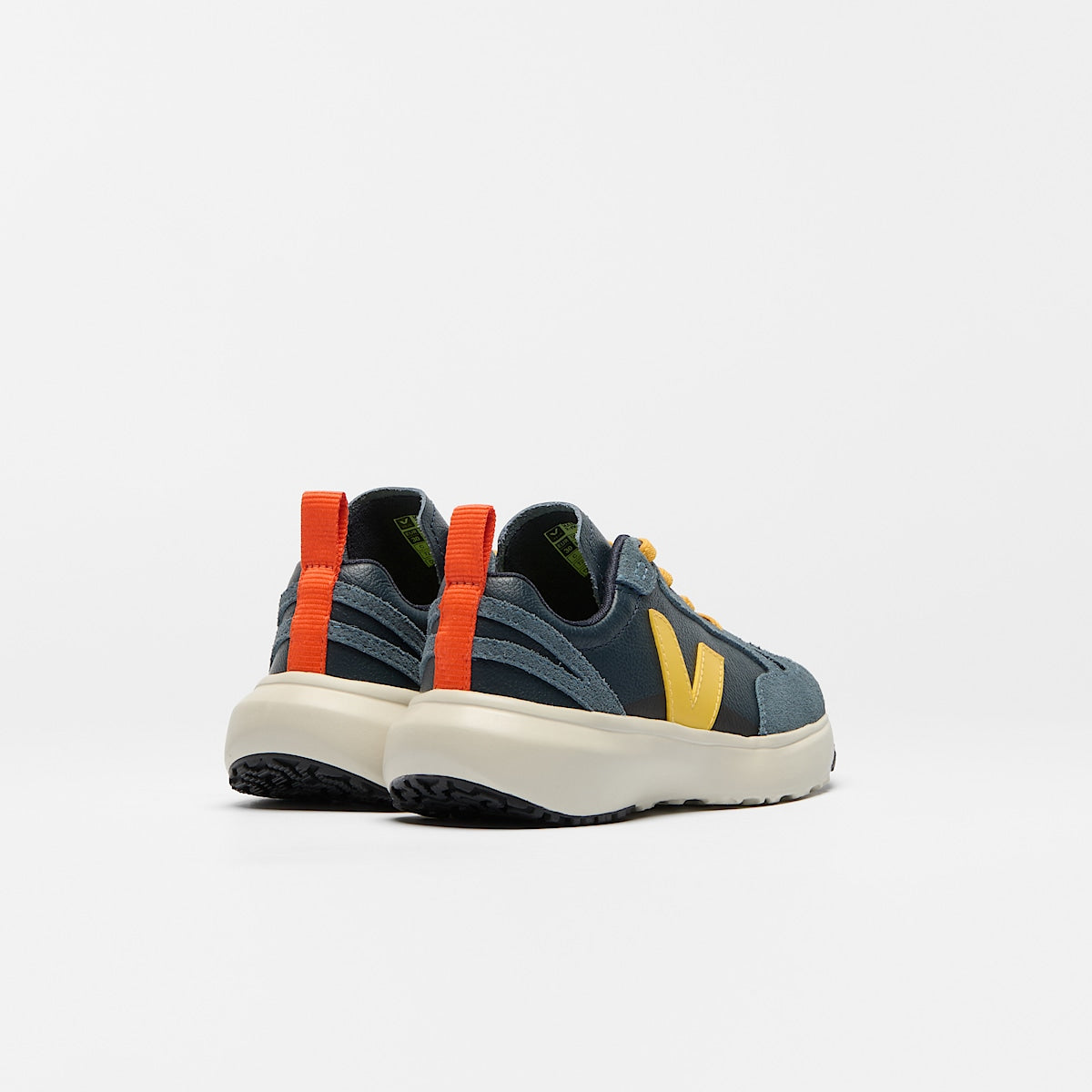 VEJA Canary Elastic Laces Leather Nautico Tonic - Image 3