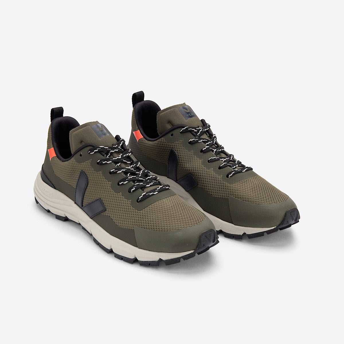 VEJA Dekkan Alveomesh Kaki Black - Image 2