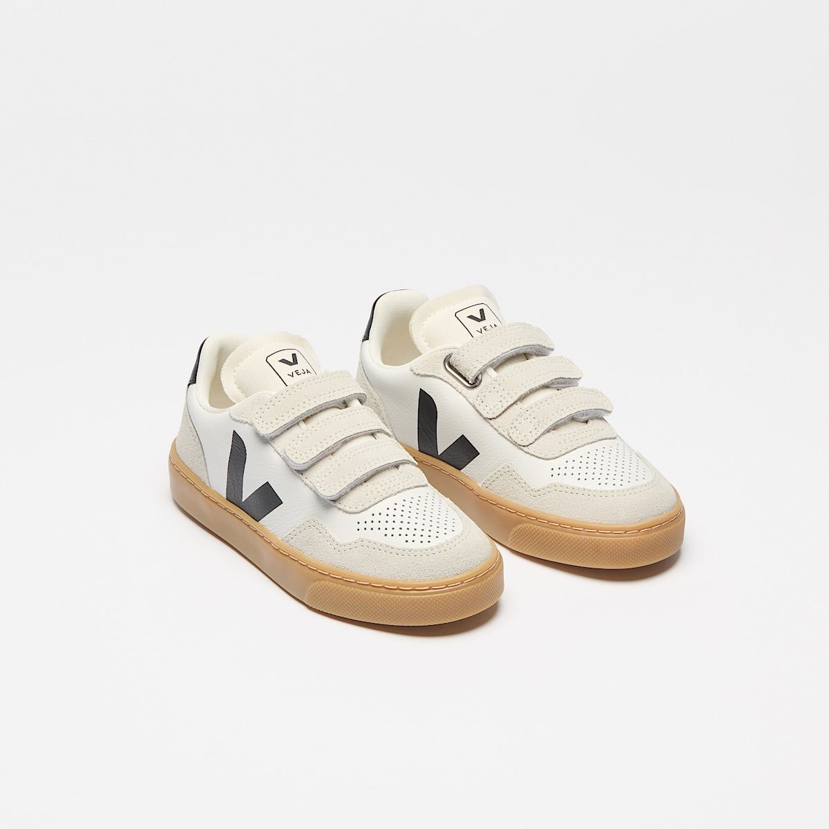 VEJA V-90 Leather White Black Natural - Image 2