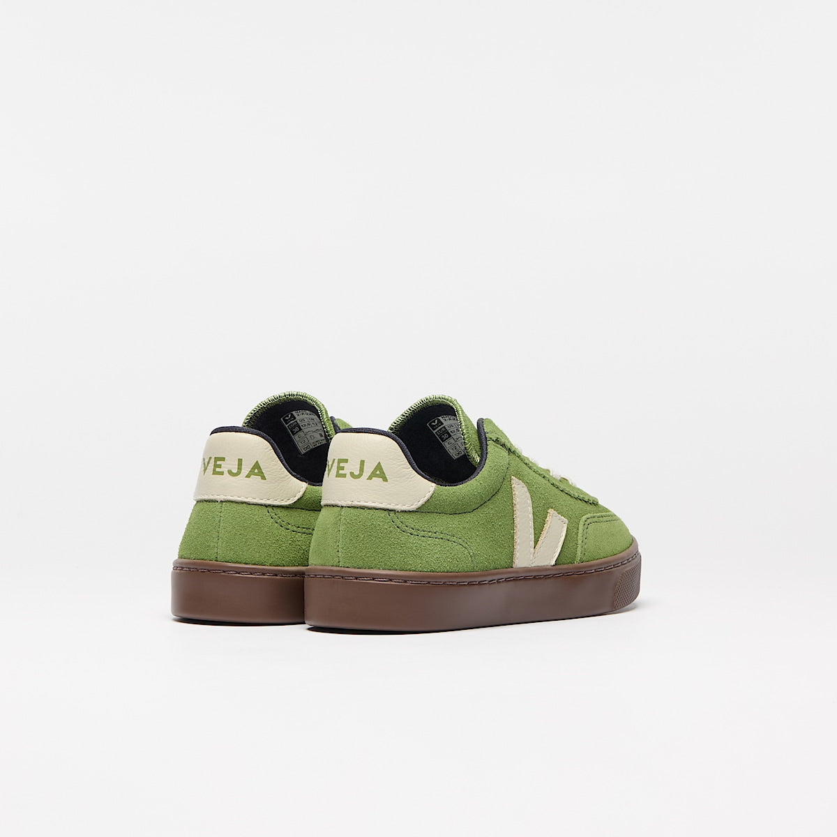 VEJA Volley Elastic Laces Suede Kiwi Pierre Bark - Image 3