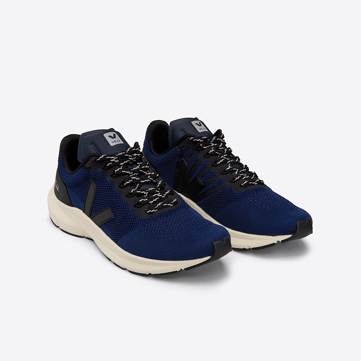 VEJA Marlin V-KNIT Nil Black - Image 2