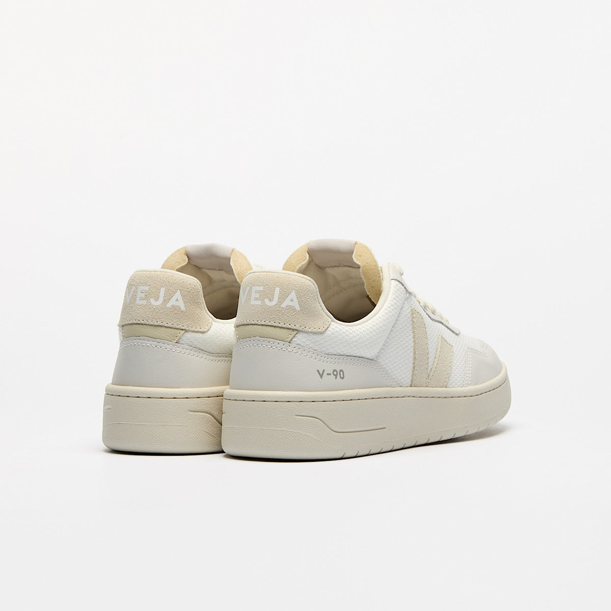 VEJA V-90 B-MESH White Pierre - Image 3