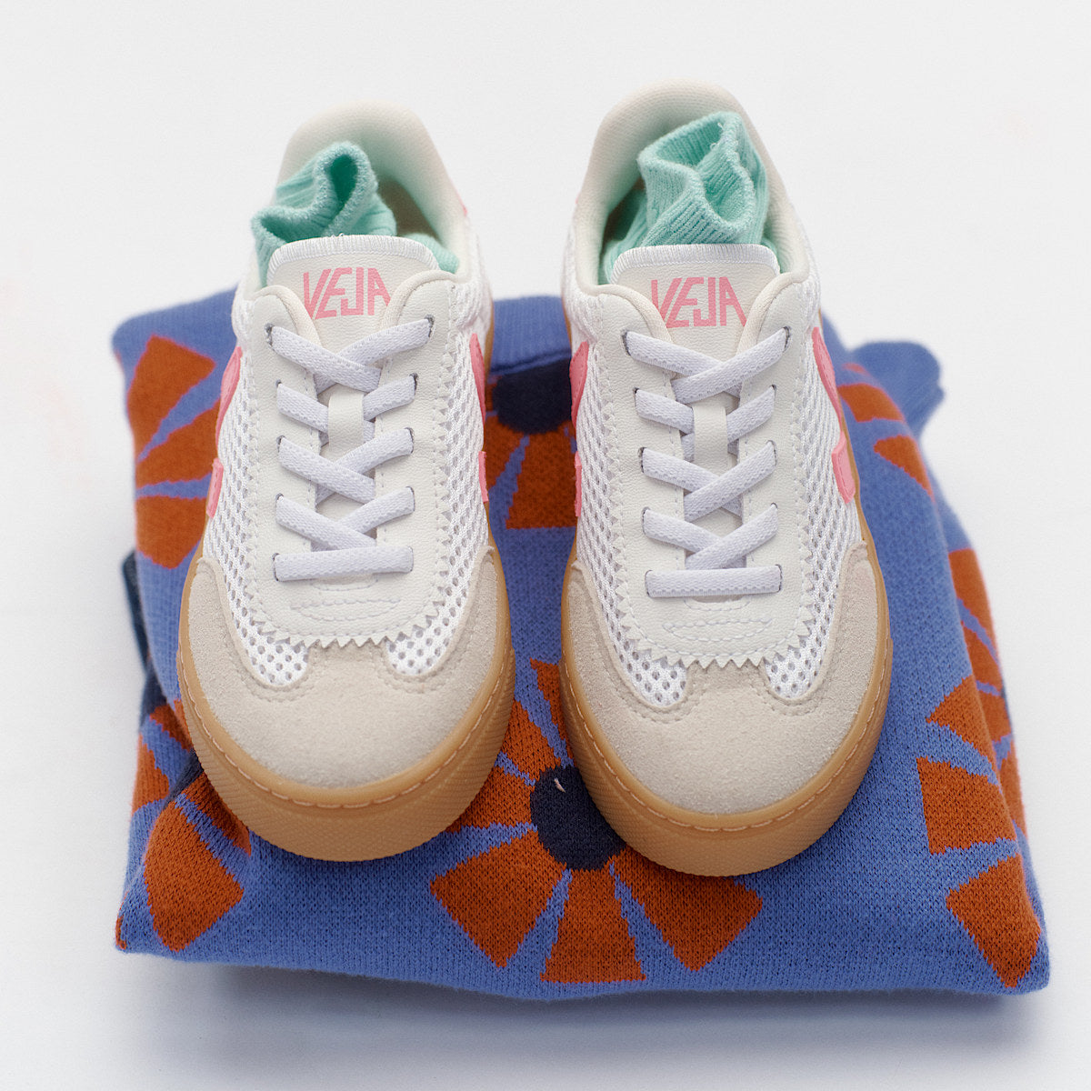 VEJA Volley Elastic Laces Aircell White Malibu Natural - Image 4
