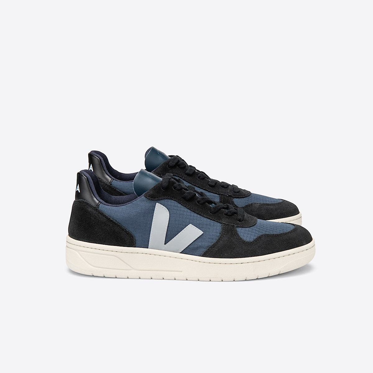 VEJA V-10 Ripstop Nautico Oxford Grey Black