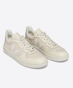 Alternative view of VEJA V-10 J-MESH Jute Pierre