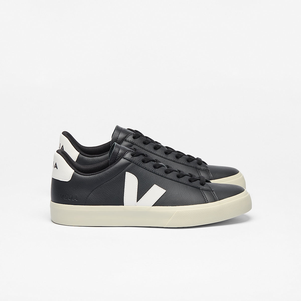 VEJA Campo Leather Black White