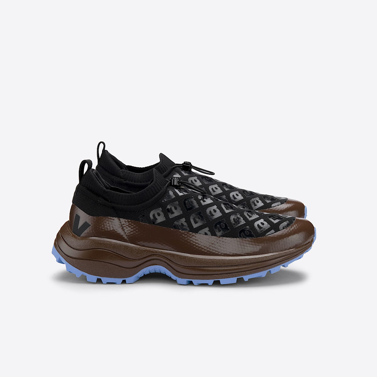 VEJA x Amelie Pichard Black