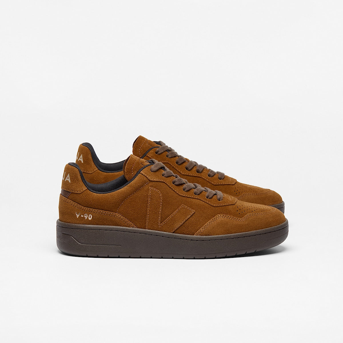 VEJA V-90 Suede Full Cognac Eagle