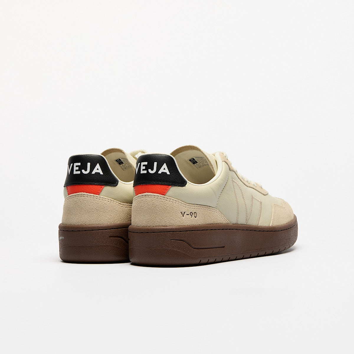 VEJA V-90 Leather Pierre Almond Black - Image 3