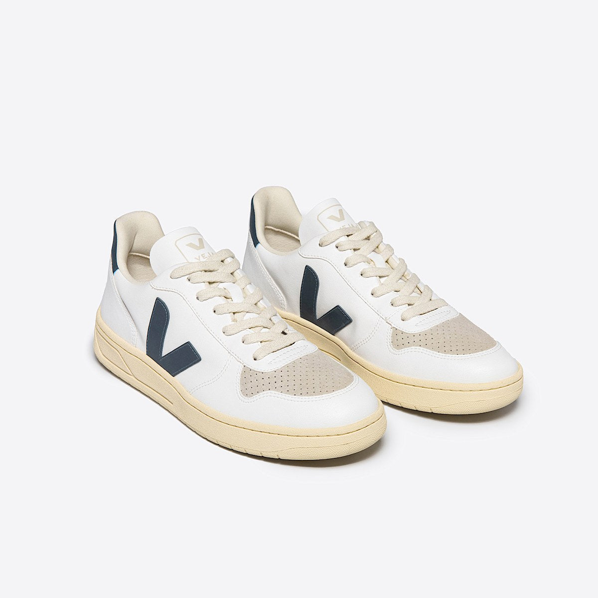 VEJA V-10 CWL White California - Image 2