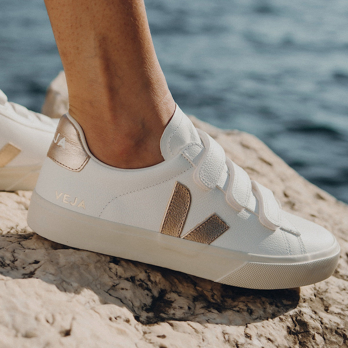 VEJA Recife Leather White Platine - Image 4
