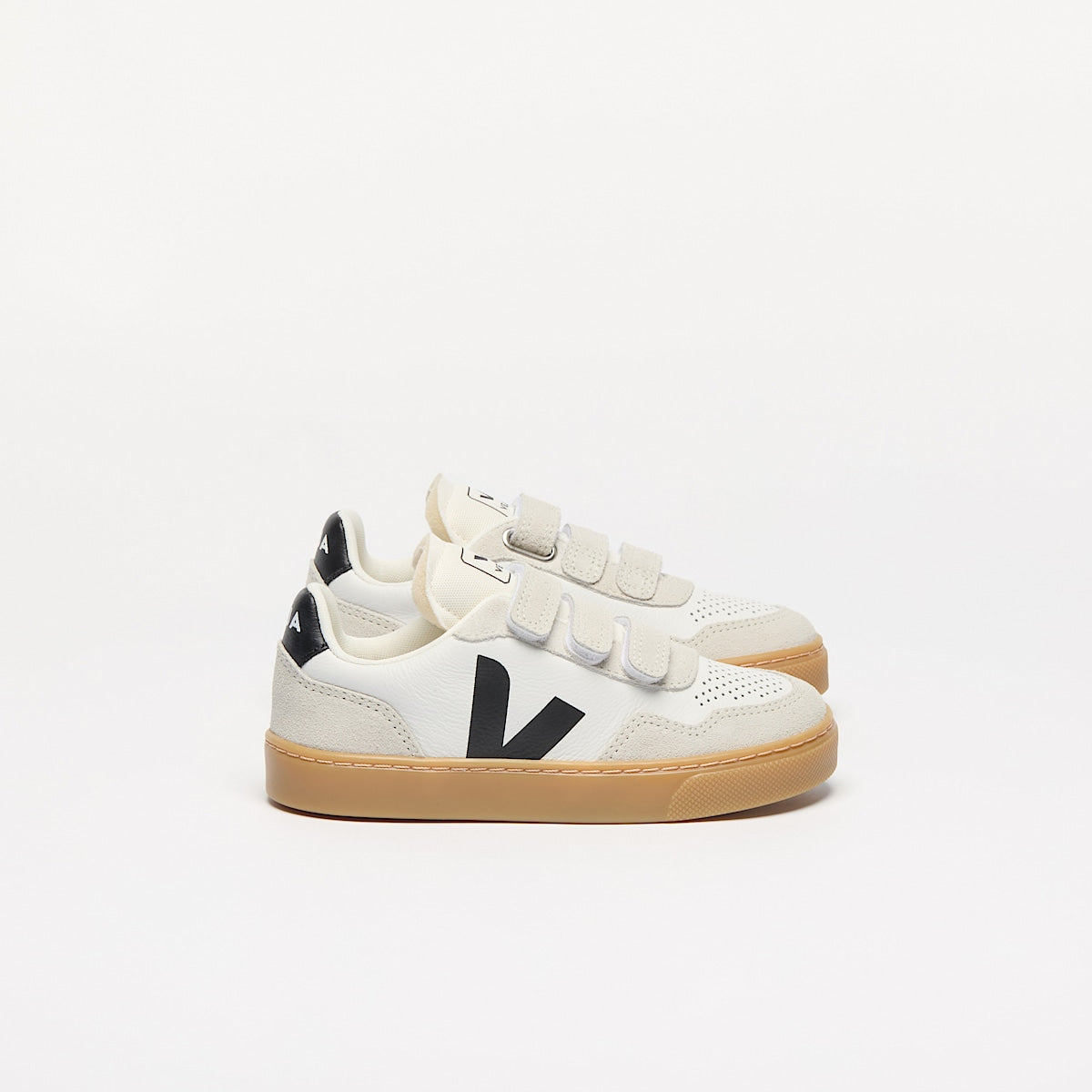 VEJA V-90 Leather White Black Natural