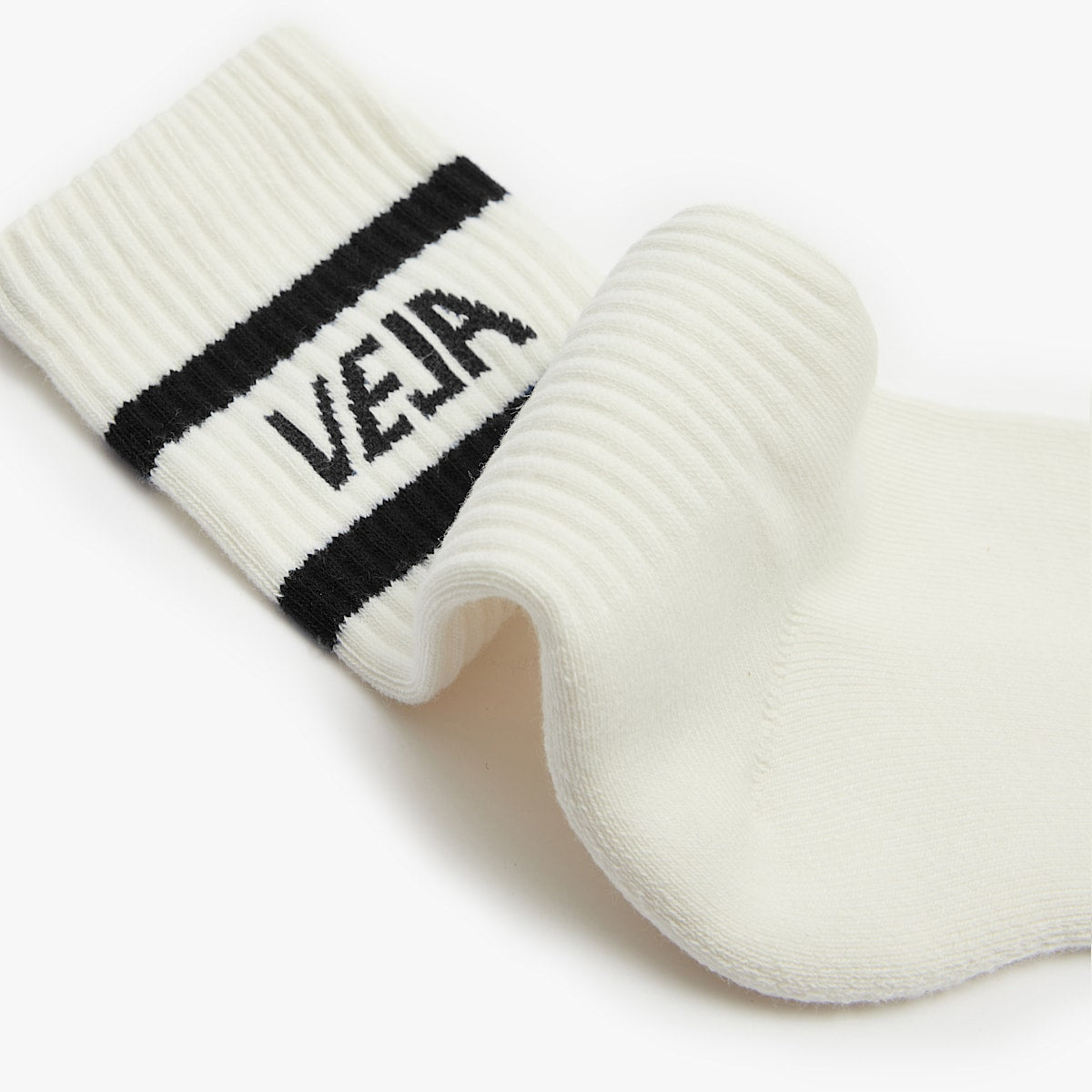 VEJA Iconic Socks Cotton White Black - Image 3
