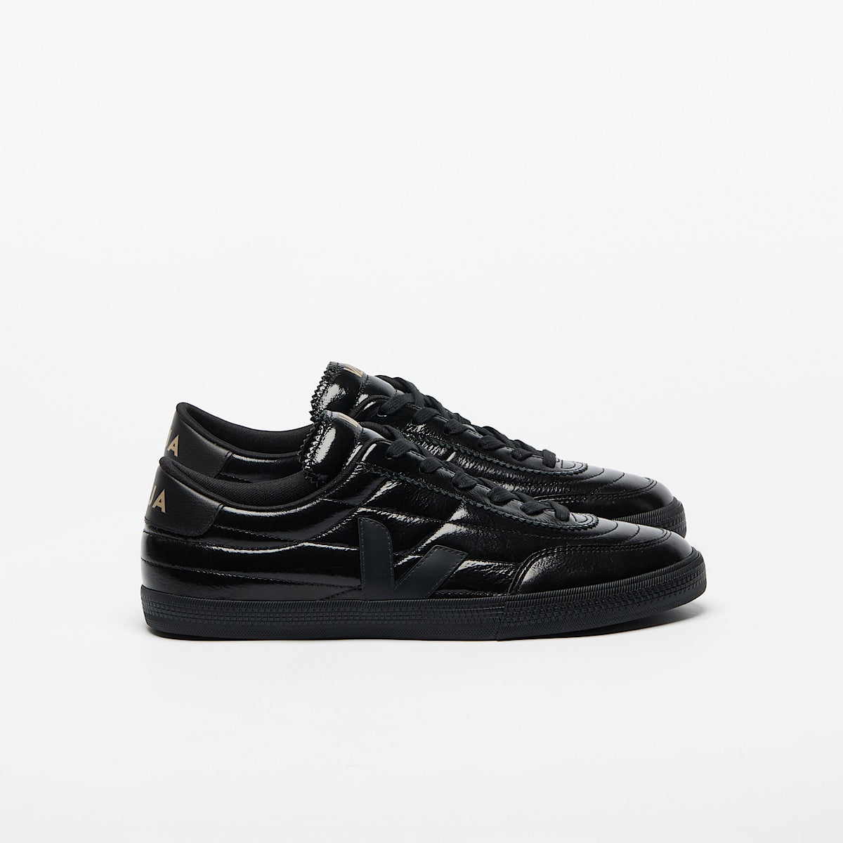 VEJA Panenka Patent Leather Black