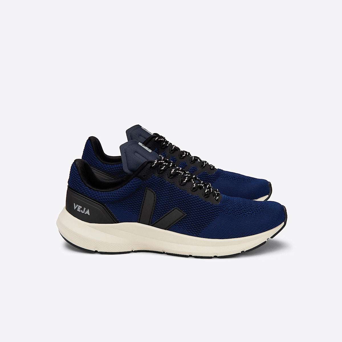 VEJA Marlin V-KNIT Nil Black