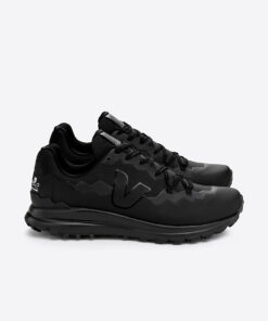 VEJA Fitz Roy Trek-Shell x Sea Shepherd Full Black