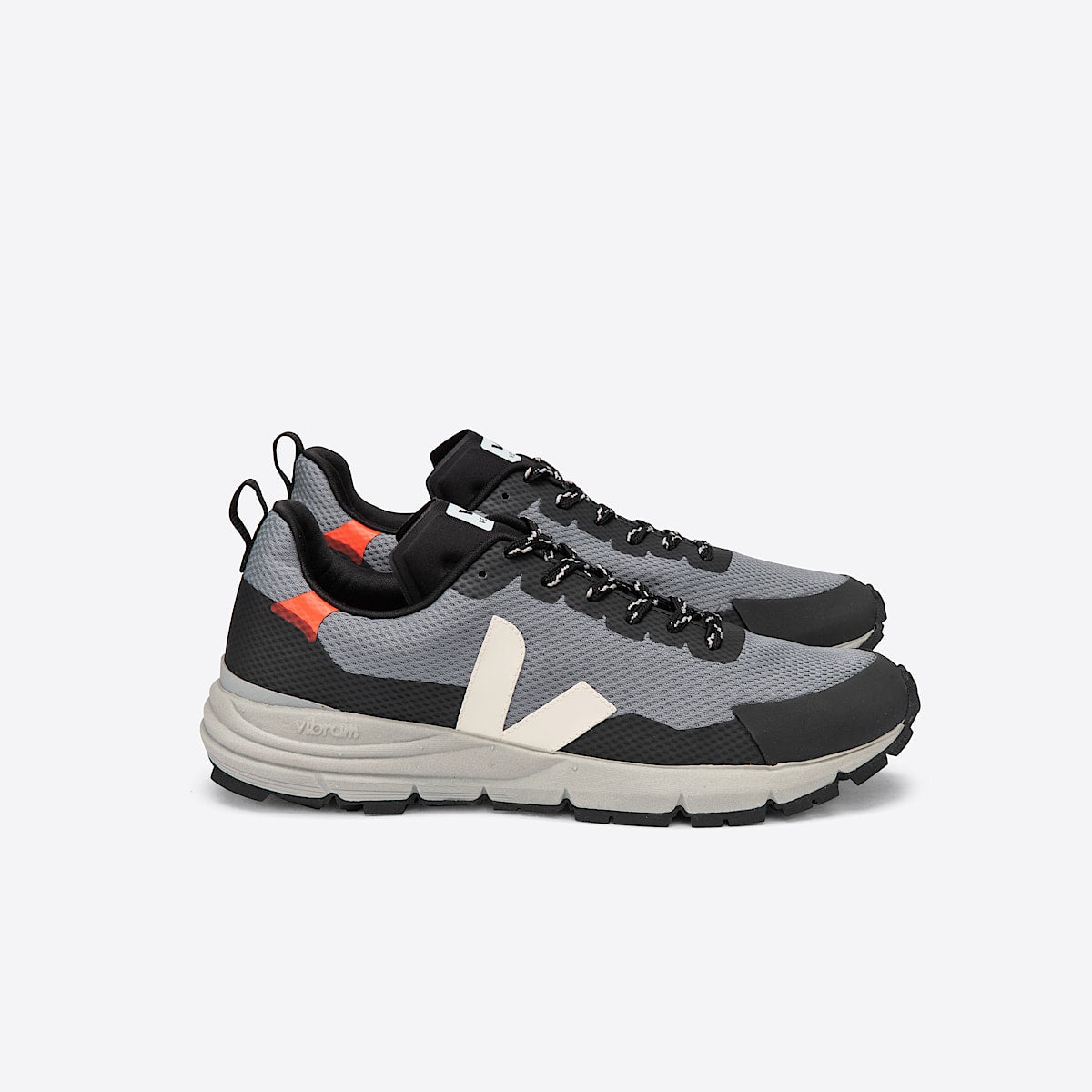 VEJA Dekkan Alveomesh Concrete Pierre Orange Fluo