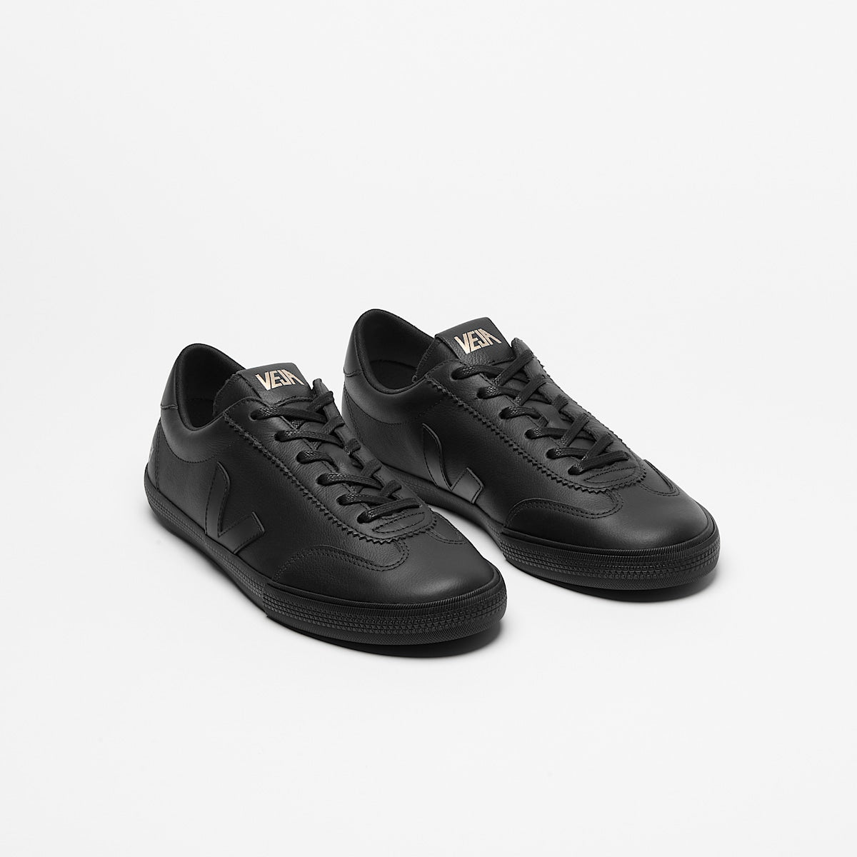 VEJA Volley Signature Leather Full Black - Image 2