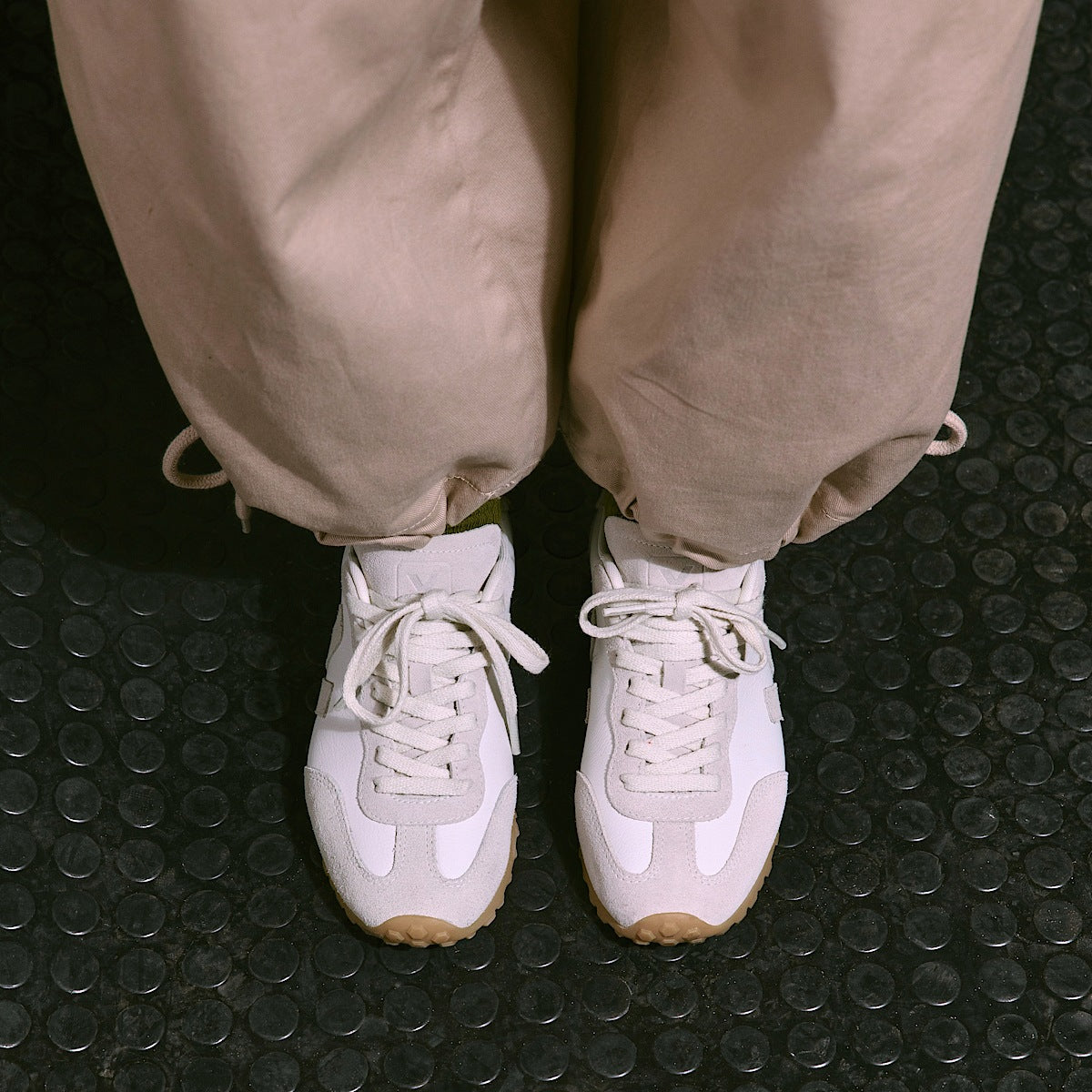 VEJA Gt Leather White Natural - Image 4