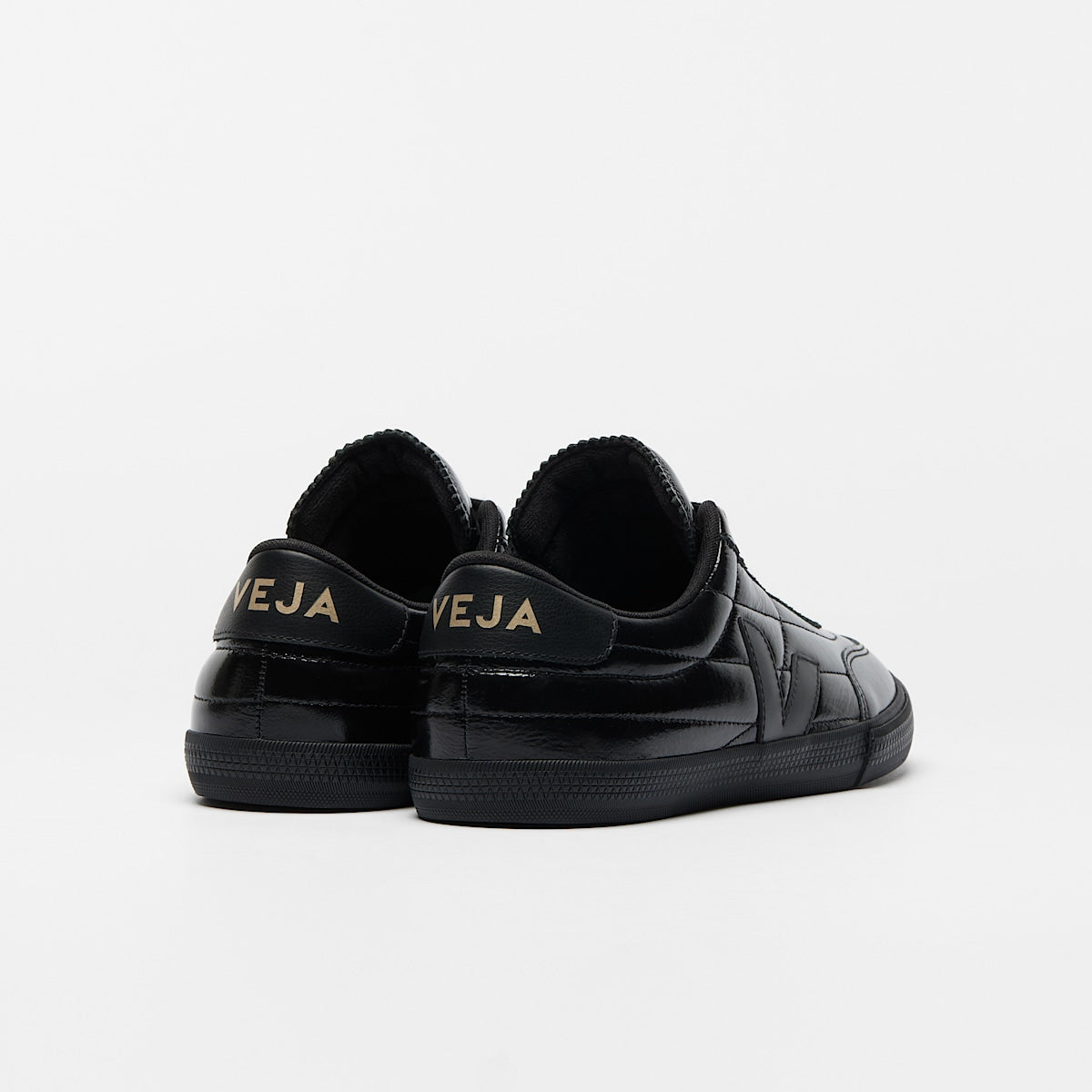 VEJA Panenka Patent Leather Black - Image 3