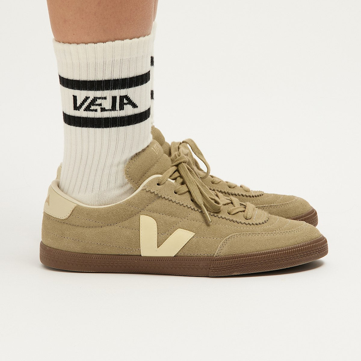 VEJA Iconic Socks Cotton White Black - Image 2