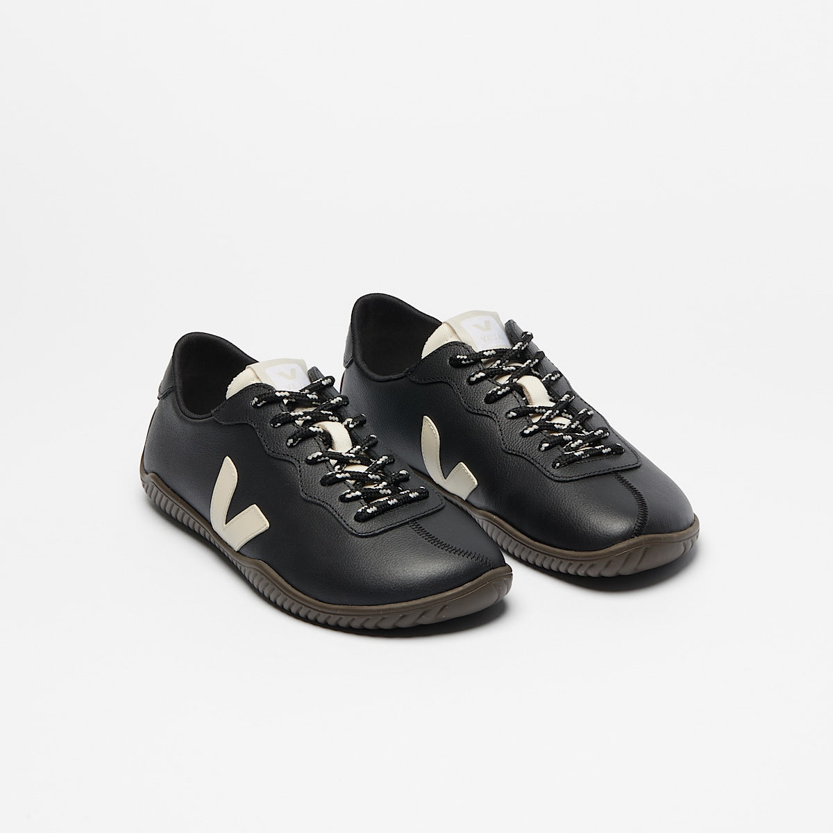 VEJA Jitsu Leather Black Pierre Eagle - Image 2