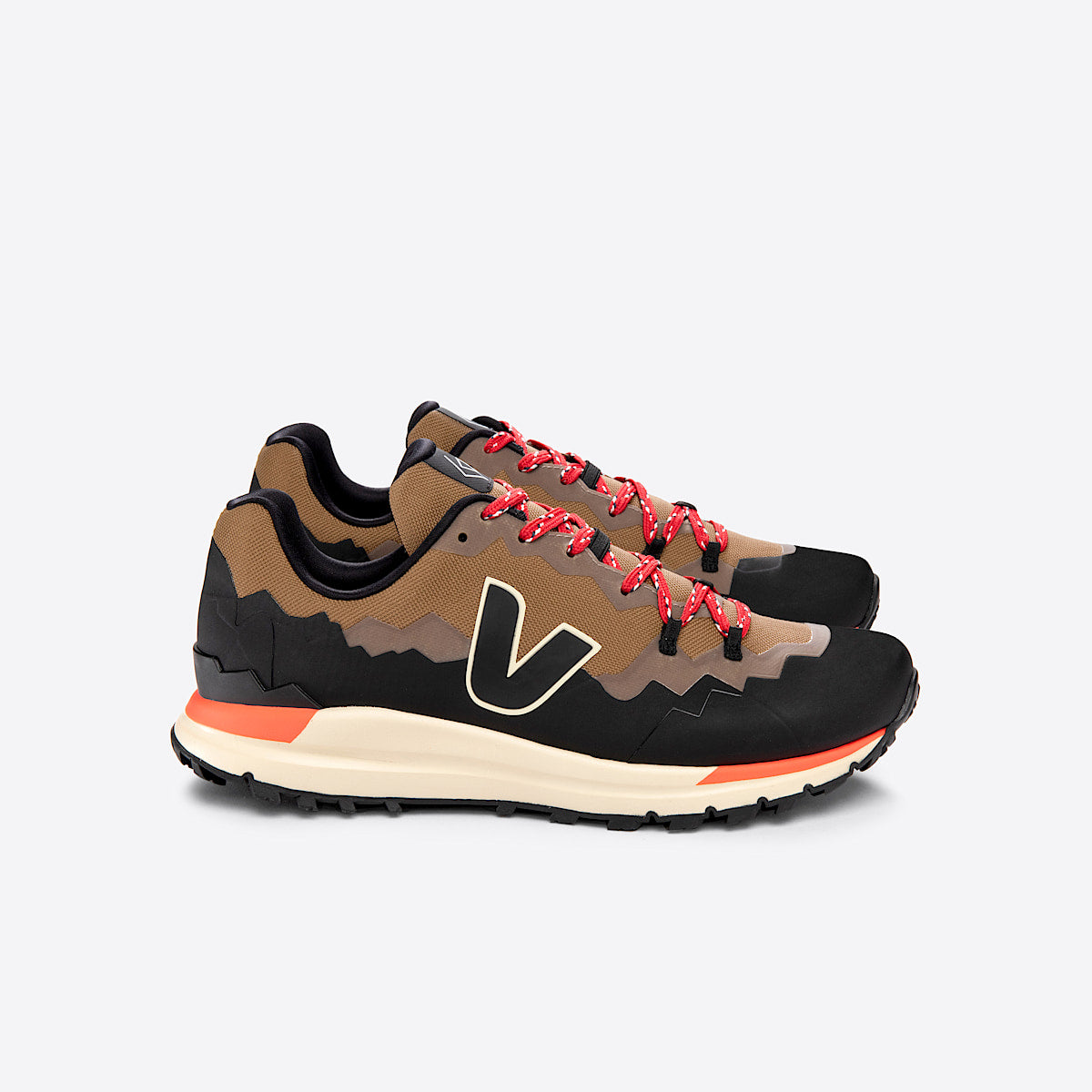 VEJA Fitz Roy Trek-Shell x Centre Commercial Terra