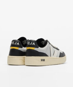 Alternative view of VEJA V-90 Leather São Paulo Light Grey White