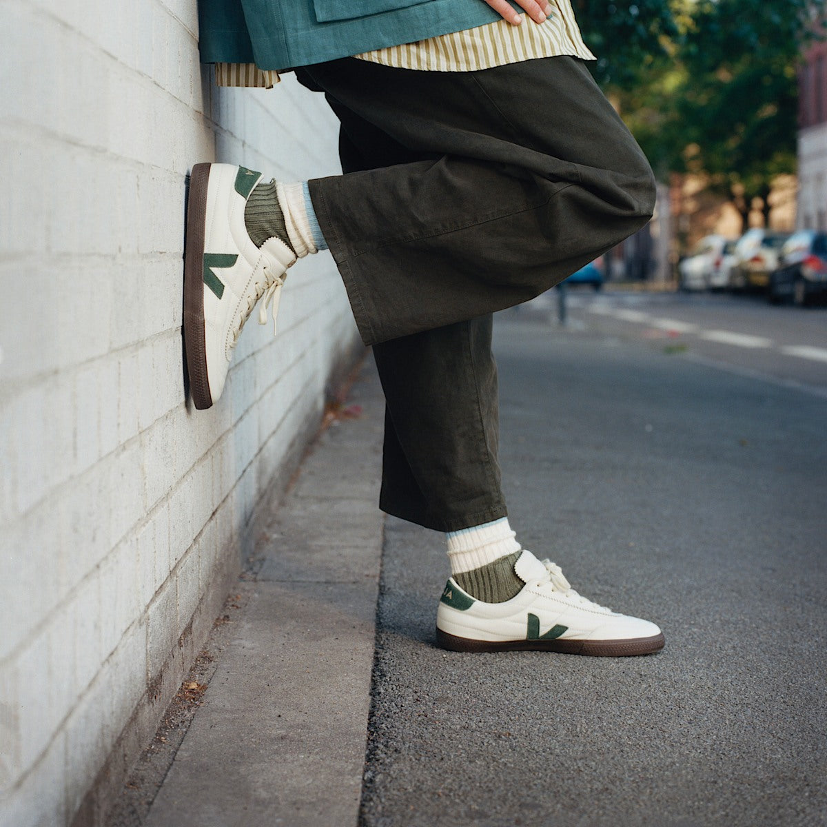 VEJA Panenka Leather White Cyprus Eagle - Image 4