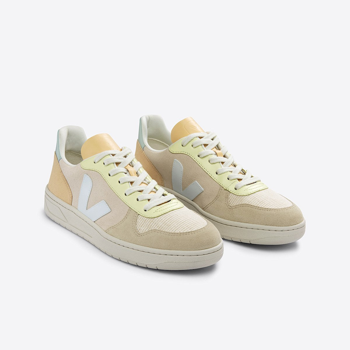 VEJA V-10 Suede Sable Menthol Multico - Image 2