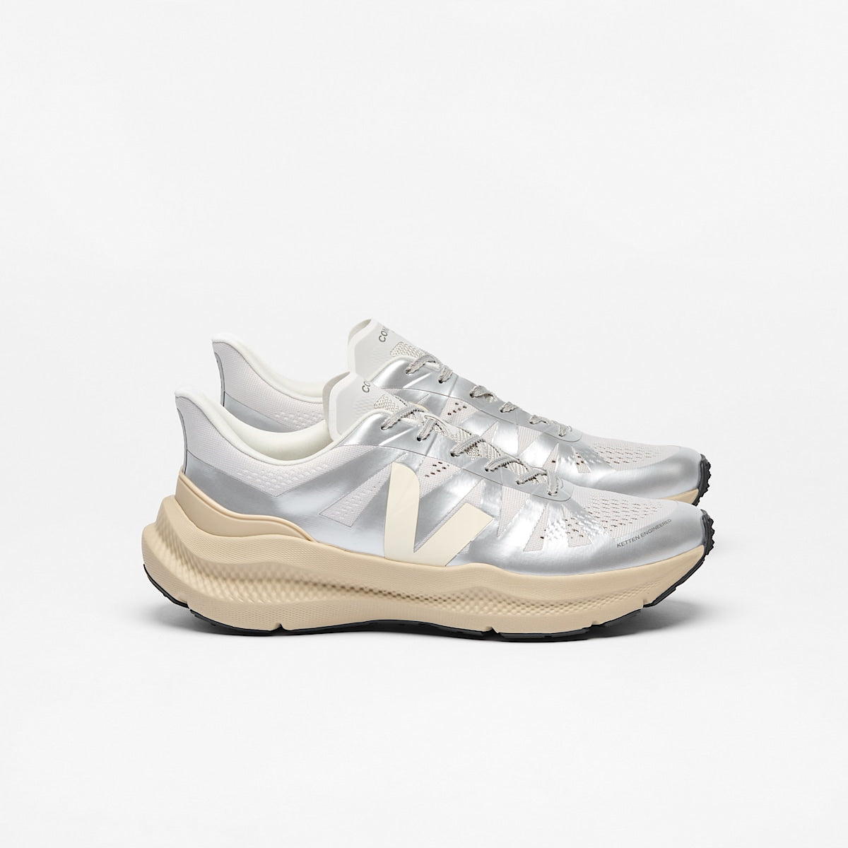 VEJA Condor 3 Advanced Engineered-Mesh Silver Almond