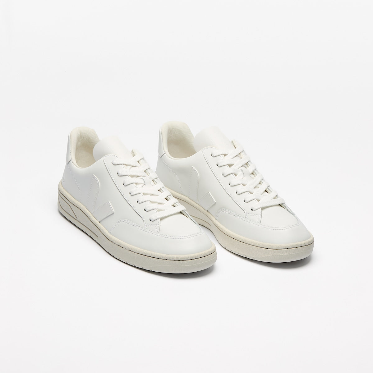 VEJA V-12 Leather White - Image 2