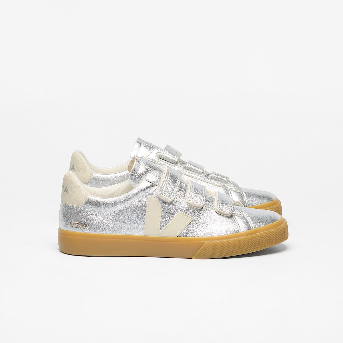 VEJA Recife Leather Silver Pierre